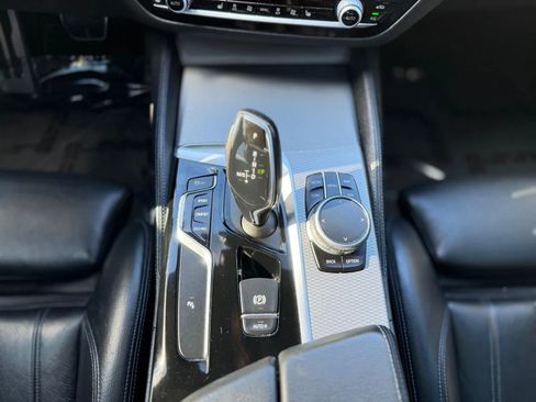 Used 2018 BMW 530i xDrive image 20