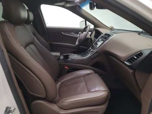 Used 2017 Lincoln MKX Reserve w/ Luxury Package AWD/4WD image 21