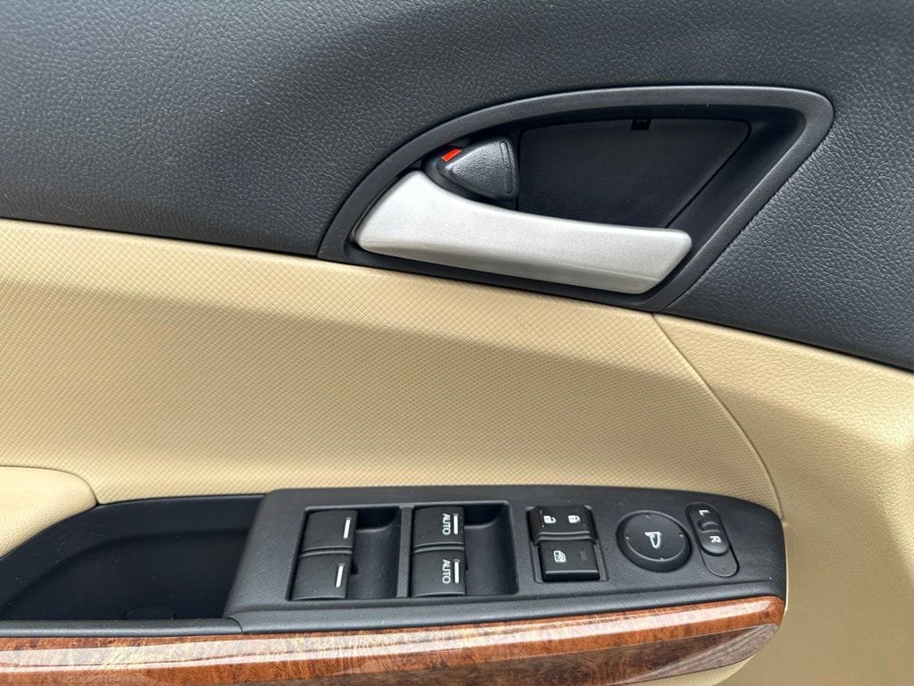 Used 2011 Honda Accord EX image 13