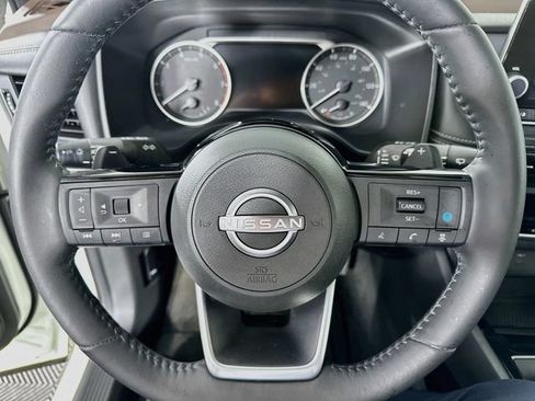 Used 2023 Nissan Rogue SV w/ SV Premium B Package AWD/4WD image 22