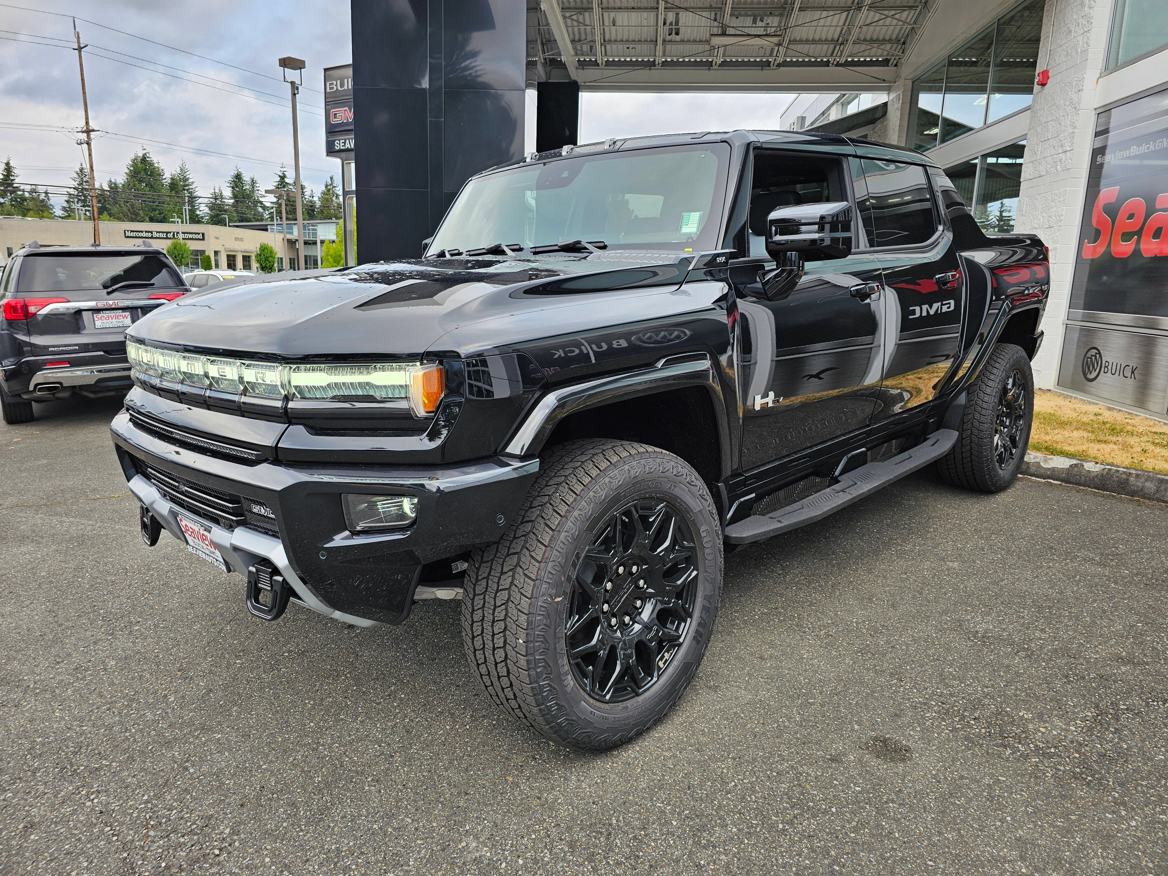 New 2024 GMC Hummer EV 2X AWD/4WD image 3