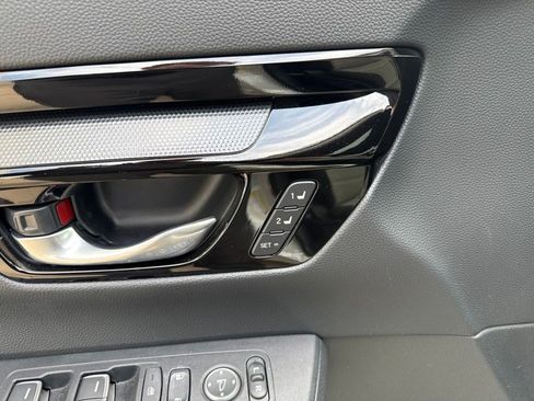 Used 2024 Honda CR-V Sport Touring image 10