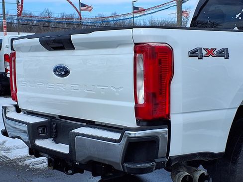 Used 2025 Ford F350 XLT image 20