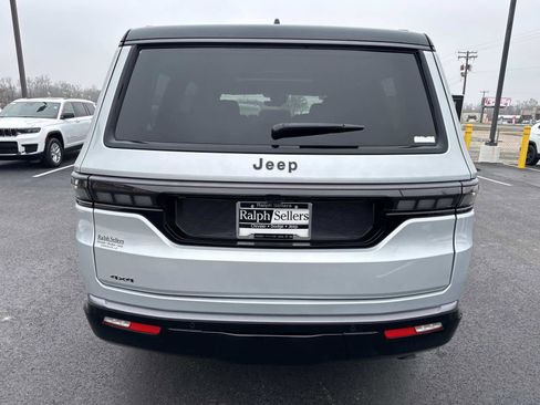 New 2026 Jeep Grand Wagoneer Summit image 5