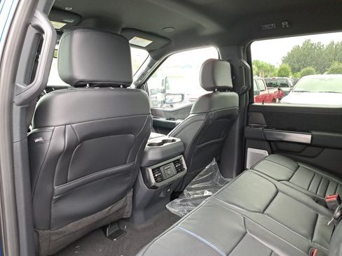 New 2026 Ford F350 Platinum w/ Tremor Off-Road Package AWD/4WD image 12