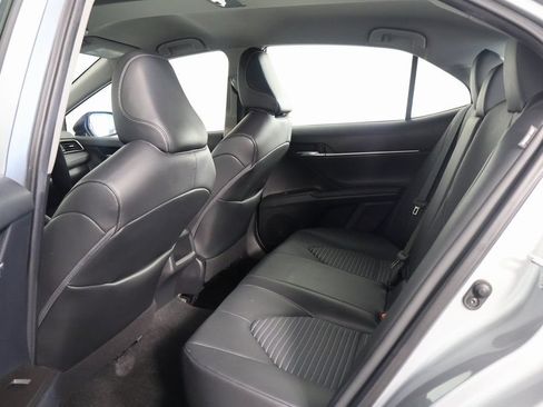 Used 2021 Toyota Camry SE FWD image 10
