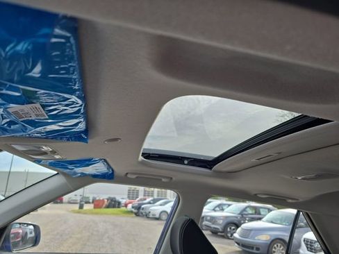 New 2026 Hyundai Venue SEL image 7