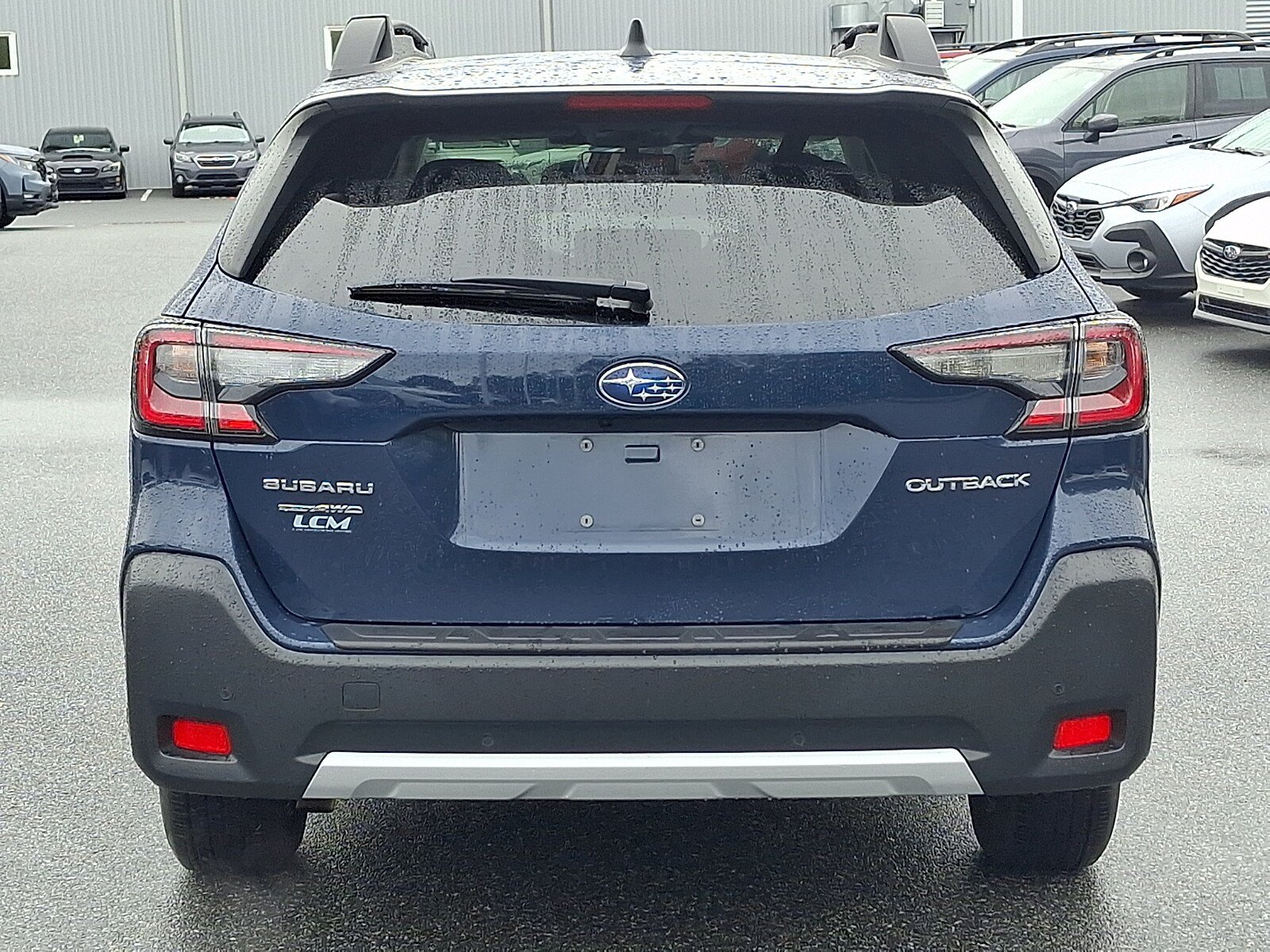Certified 2025 Subaru Outback Limited AWD/4WD image 5