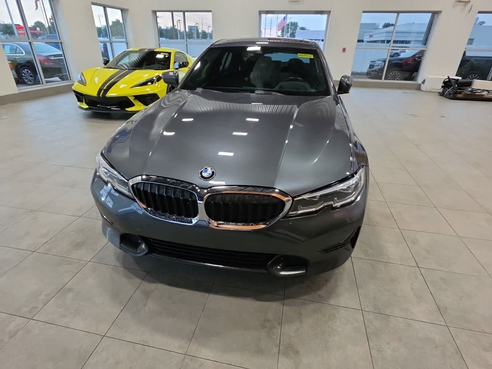 Used 2021 BMW 330e xDrive w/ Premium Package AWD/4WD image 2