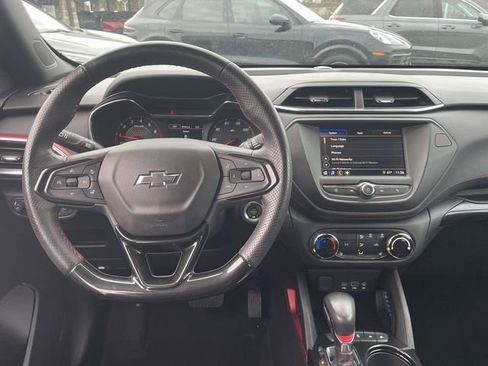 Used 2022 Chevrolet TrailBlazer RS image 13