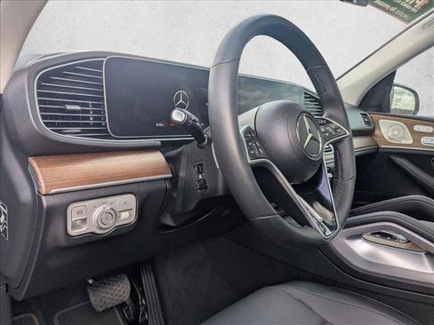 Used 2025 Mercedes-Benz GLE 350 4MATIC image 9