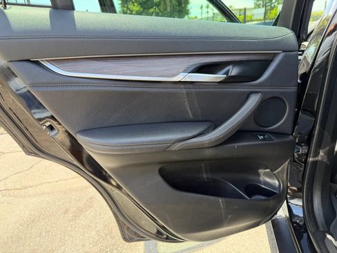 Used 2019 BMW X6 sDrive35i w/ Premium Package RWD image 32
