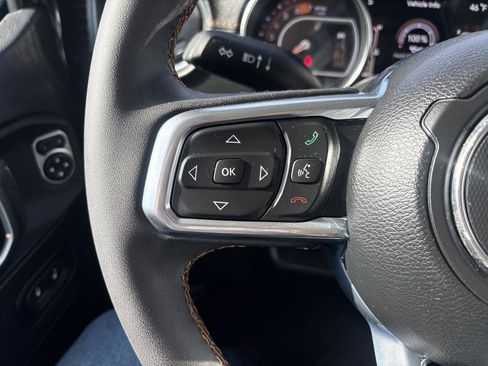 Used 2023 Jeep Wrangler Unlimited Sahara AWD/4WD image 18
