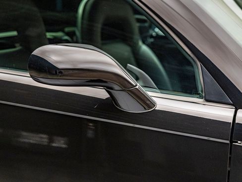 Used 2005 Chevrolet SSR w/ Preferred Equipment Group image 36