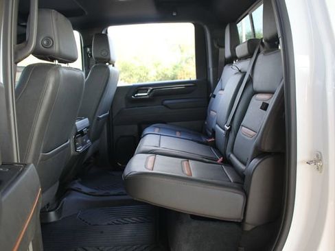 Used 2024 GMC Sierra 2500 AT4 w/ AT4 Premium Plus Package image 32