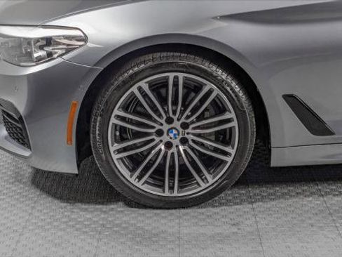 Used 2018 BMW 530i image 37