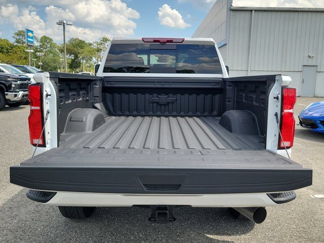 Certified 2025 Chevrolet Silverado 2500 High Country w/ Technology Package AWD/4WD image 11