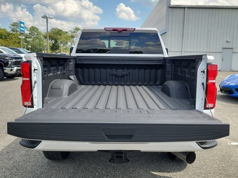 Certified 2025 Chevrolet Silverado 2500 High Country w/ Technology Package AWD/4WD image 11