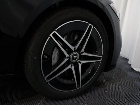 Used 2024 Mercedes-Benz C 300 4MATIC Sedan image 45