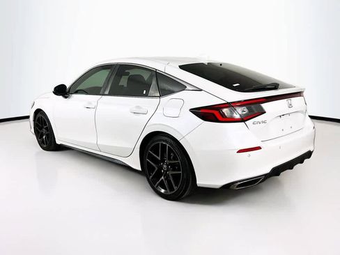 Used 2022 Honda Civic Sport Touring image 4