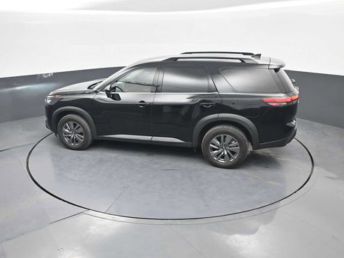 Used 2025 Nissan Pathfinder SV AWD/4WD image 30