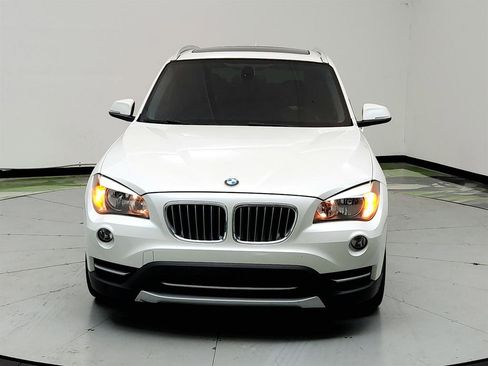 Used 2014 BMW X1 sDrive28i RWD image 2