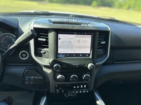 Used 2024 RAM 2500 Big Horn w/ Off Road Package AWD/4WD image 12