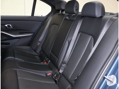 Used 2026 BMW 330i Sedan w/ Convenience Package RWD image 17