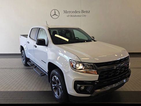 Used 2022 Chevrolet Colorado Z71 w/ Safety Package image 3