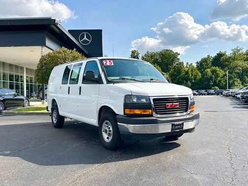Used 2025 GMC Savana 2500 w/ Driver Convenience Package RWD image 1
