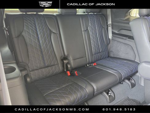 New 2026 Cadillac Escalade IQ Sport 1 w/ LPO, ONYX Package AWD/4WD image 18