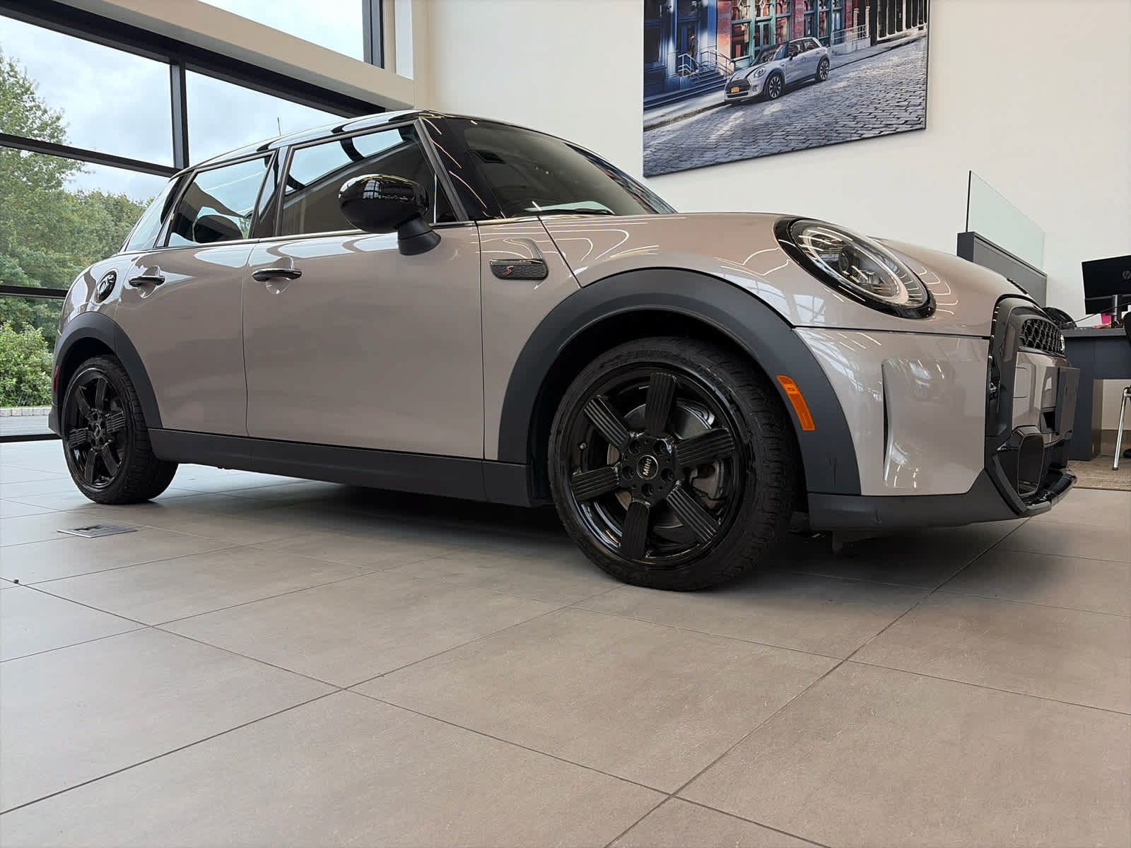 Used 2024 MINI Cooper S FWD image 6