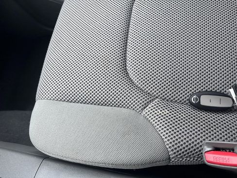 Used 2020 Nissan Frontier SV w/ SV Utility Package image 23