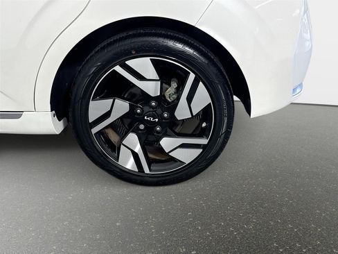 Certified 2023 Kia Soul GT-Line w/ GT-Line Technology Package FWD image 32