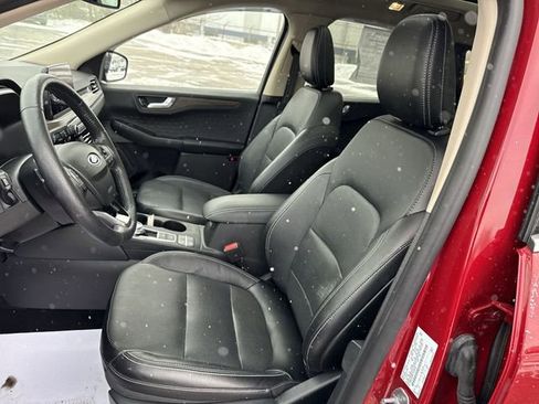 Used 2020 Ford Escape Titanium w/ Titanium Premium Package 2.0 image 15