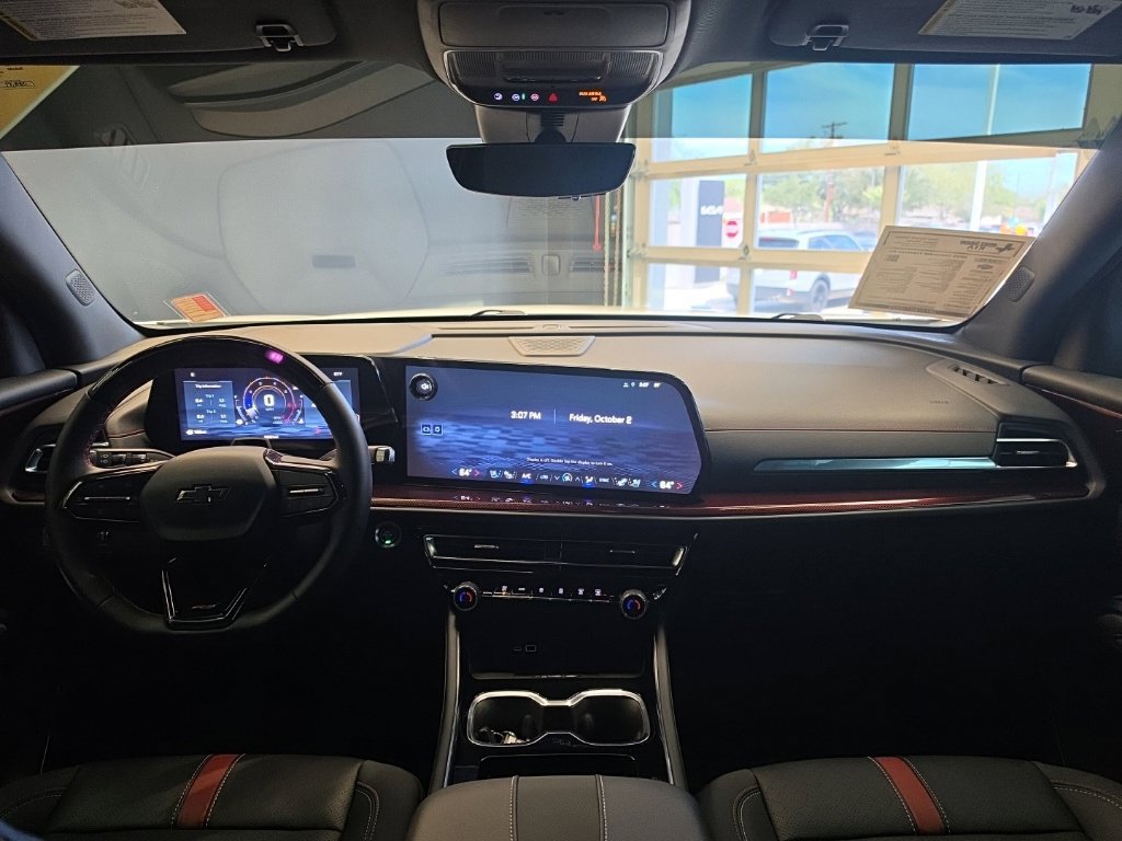 Used 2025 Chevrolet Traverse RS w/ LPO, Floor Liner Package FWD image 18