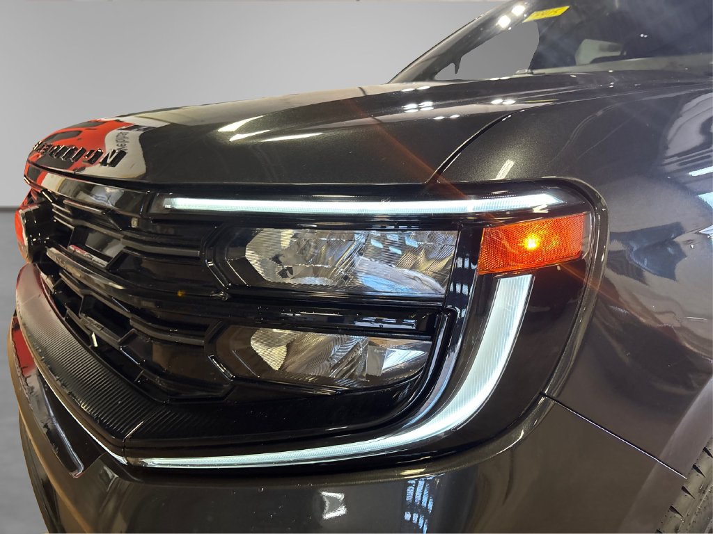 Used 2025 Ford Expedition Max Platinum w/ Stealth Performance Package AWD/4WD image 22