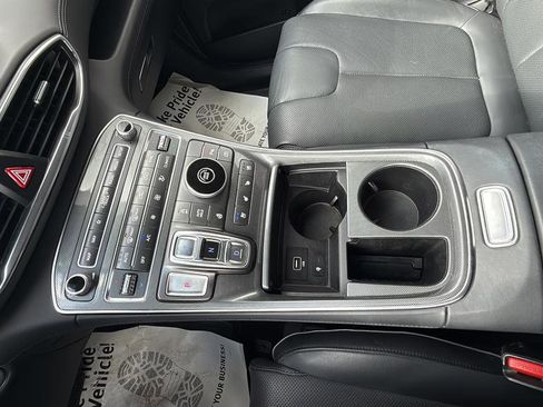 Used 2021 Hyundai Santa Fe Limited image 24