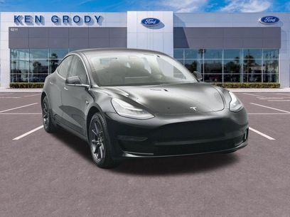 Used 2018 Tesla Model 3 Mid Range