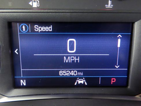 Used 2023 GMC Terrain SLE w/ Driver Convenience Package image 28