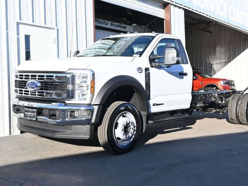 New 2025 Ford F550 2WD Regular Cab Super Duty image 16