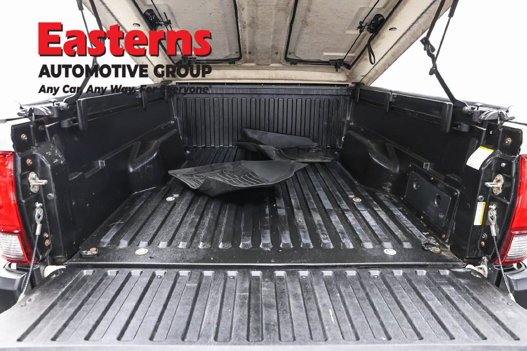 Used 2021 Toyota Tacoma SR RWD image 10