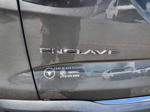 Used 2024 Buick Enclave Avenir FWD image 33