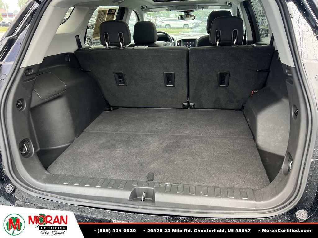 Used 2020 GMC Terrain SLE w/ Driver Convenience Package FWD image 12
