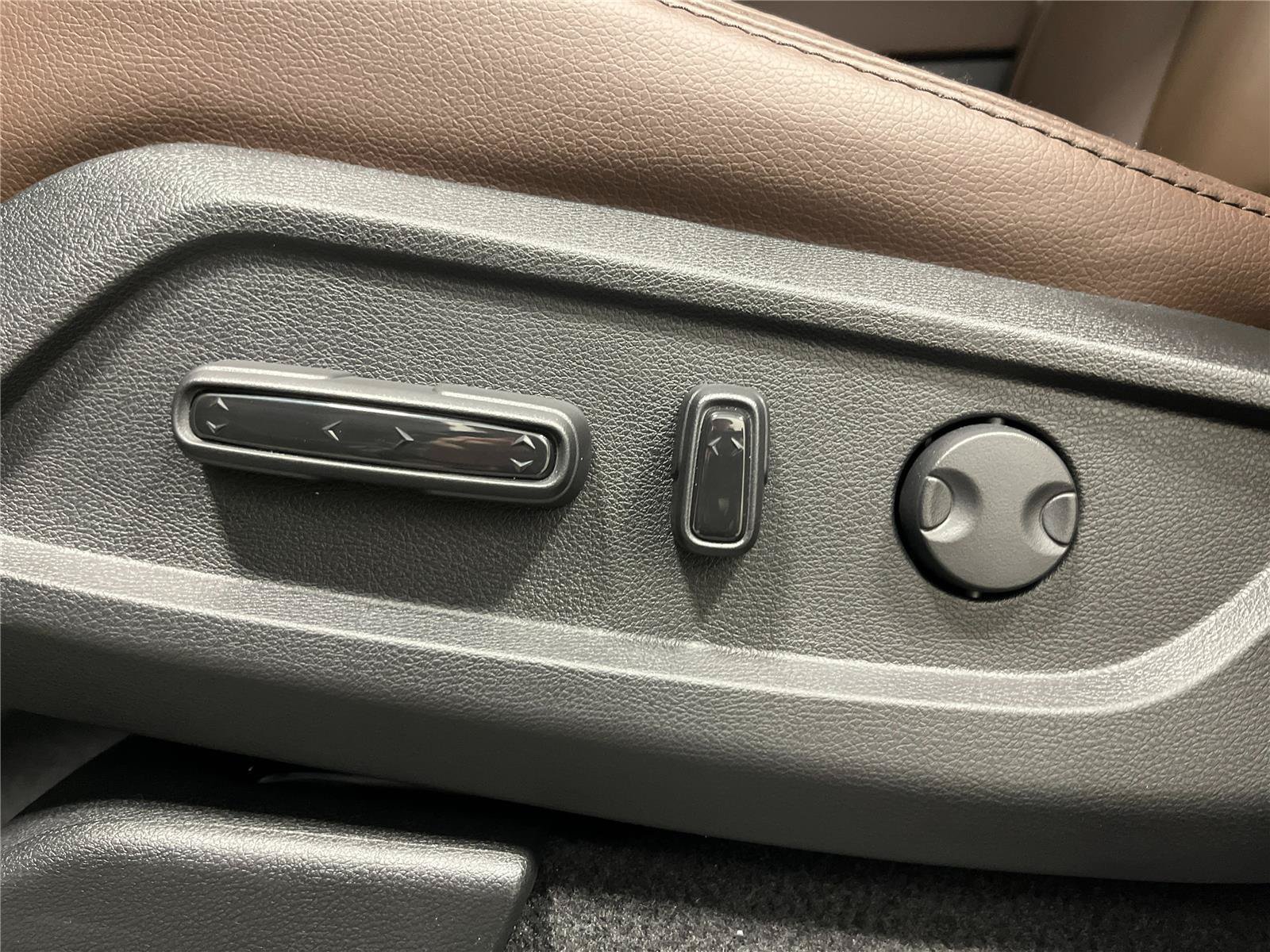 New 2026 Honda Pilot Touring image 14
