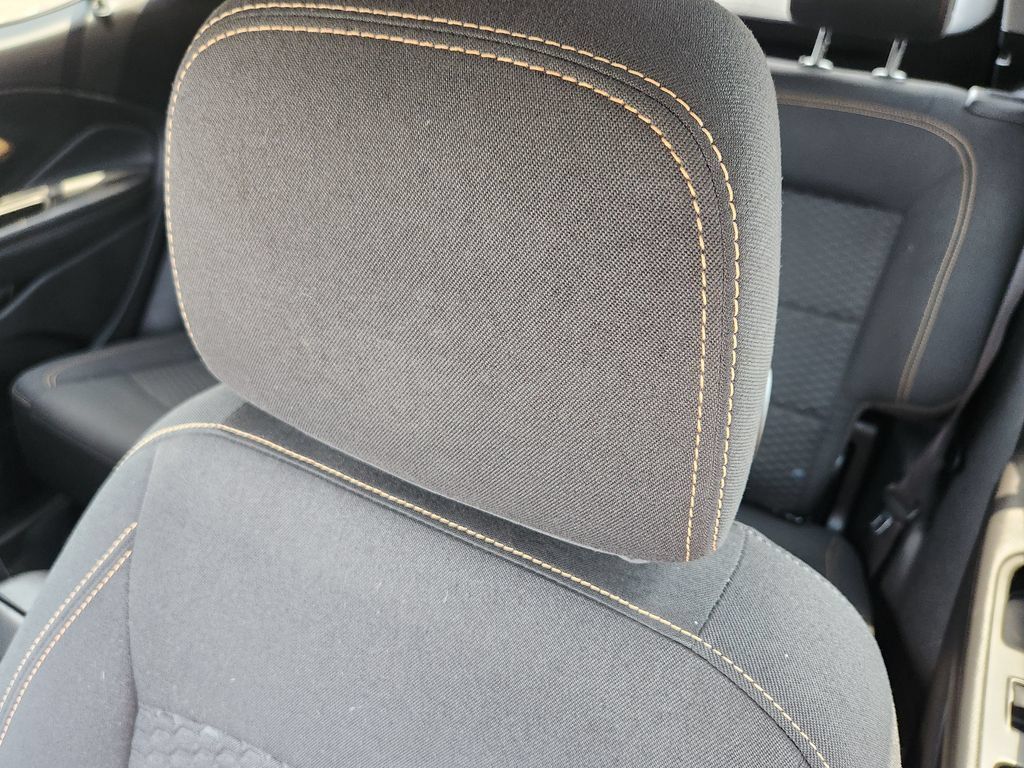 Used 2018 GMC Terrain SLE FWD image 14