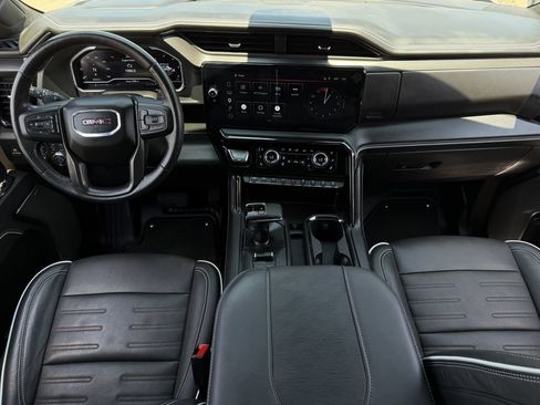 Used 2024 GMC Sierra 1500 AT4X AWD/4WD image 10