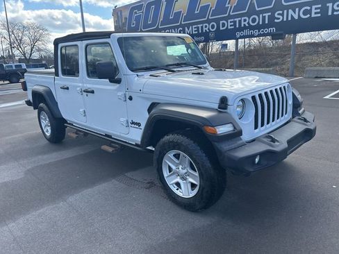 Used 2020 Jeep Gladiator Sport w/ Quick Order Package 24S image 3