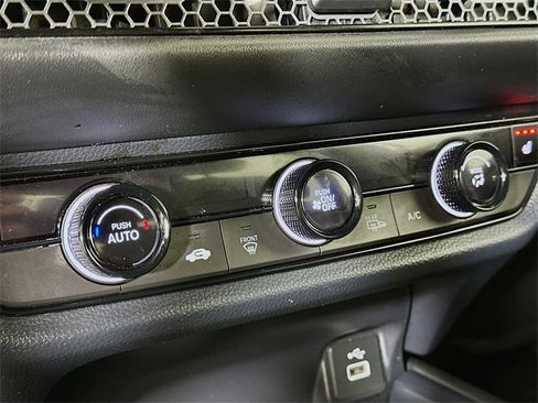 Certified 2023 Honda HR-V Sport image 22