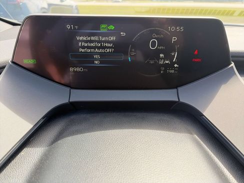 Used 2026 Toyota Prius Plug-In Hybrid FWD image 11